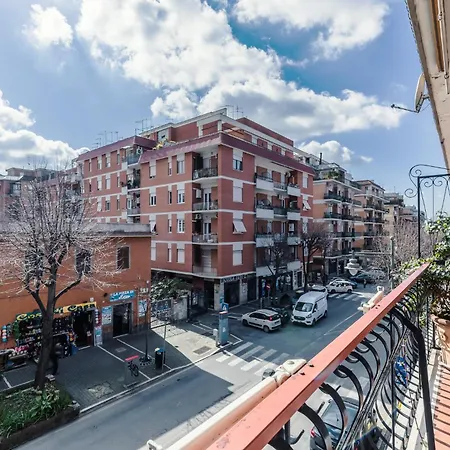 Apartment Vicino Stazione Di Ciampino, Roma
